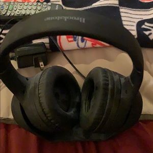 Brookstone wireless headphones